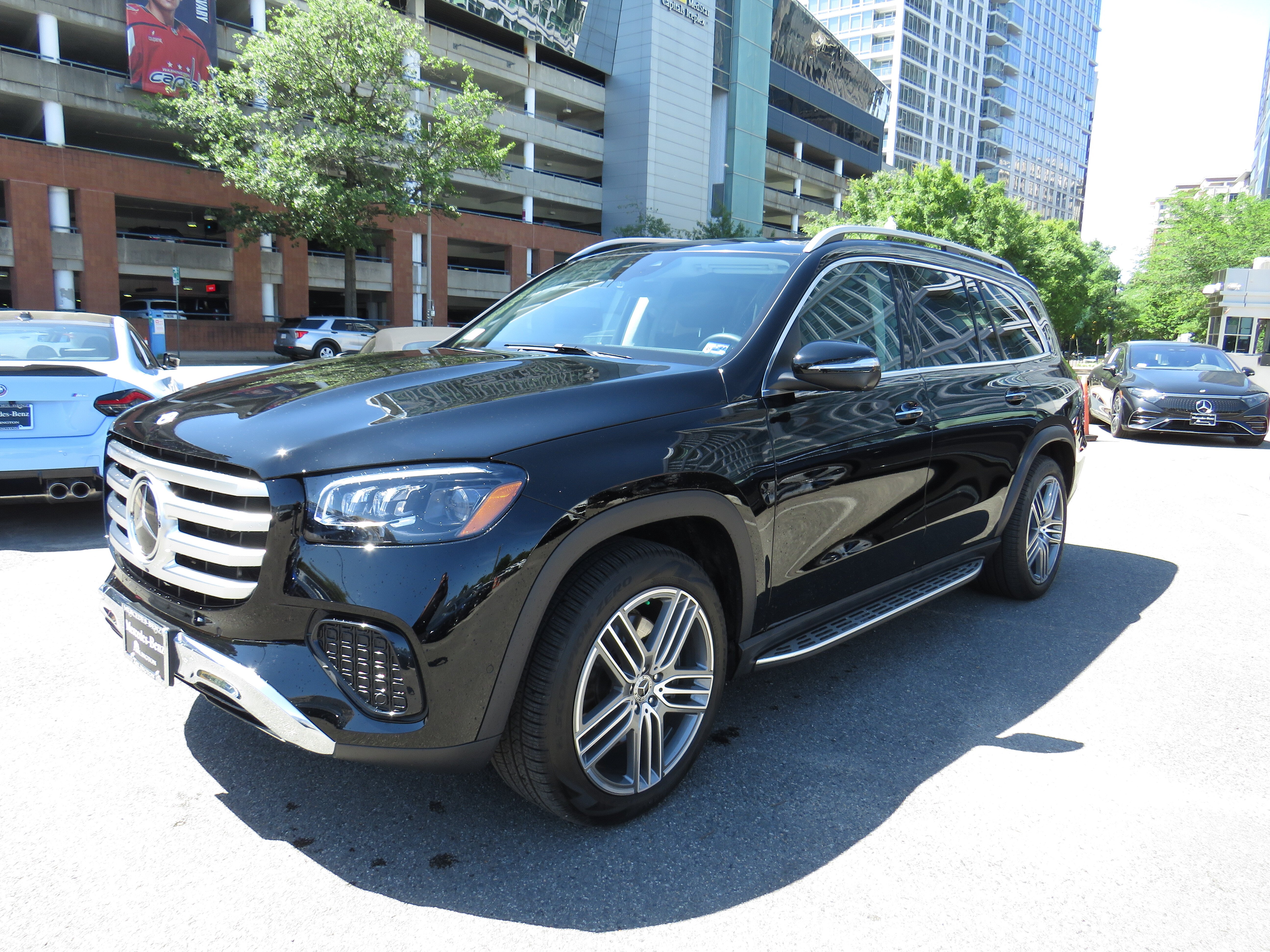 2026 Mercedes-Benz GLS GLS 450 4MATIC's photo