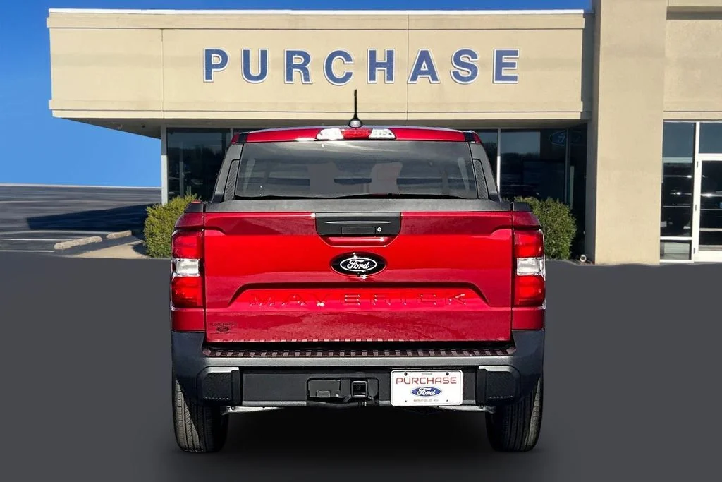 New 2026 Ruby Red Metallic Tinted Clearcoat Ford XLT image 4