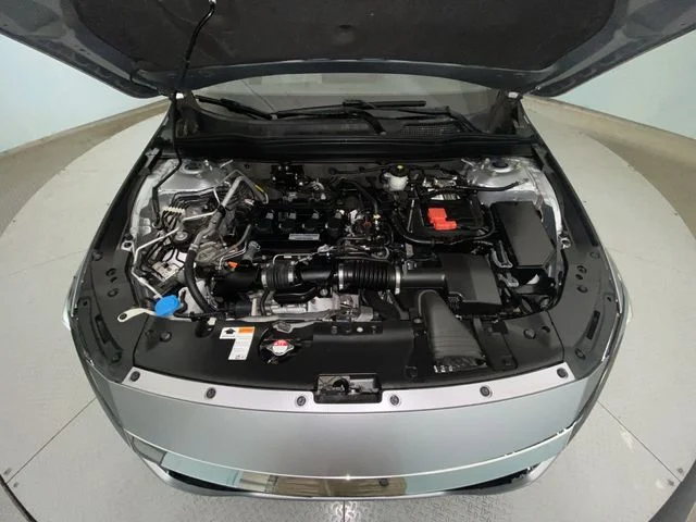 Used 2018  Honda LX image 24