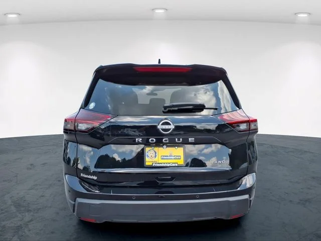 Used 2025 Black Nissan SV image 10