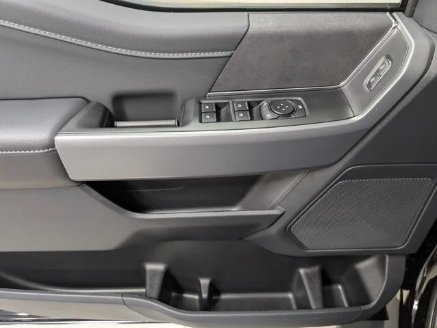 New 2026 Agate Black Metallic Ford XLT image 46