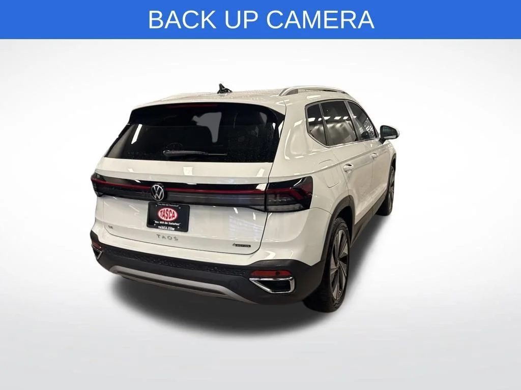 Used 2025 White Volkswagen 1.5T SE image 9
