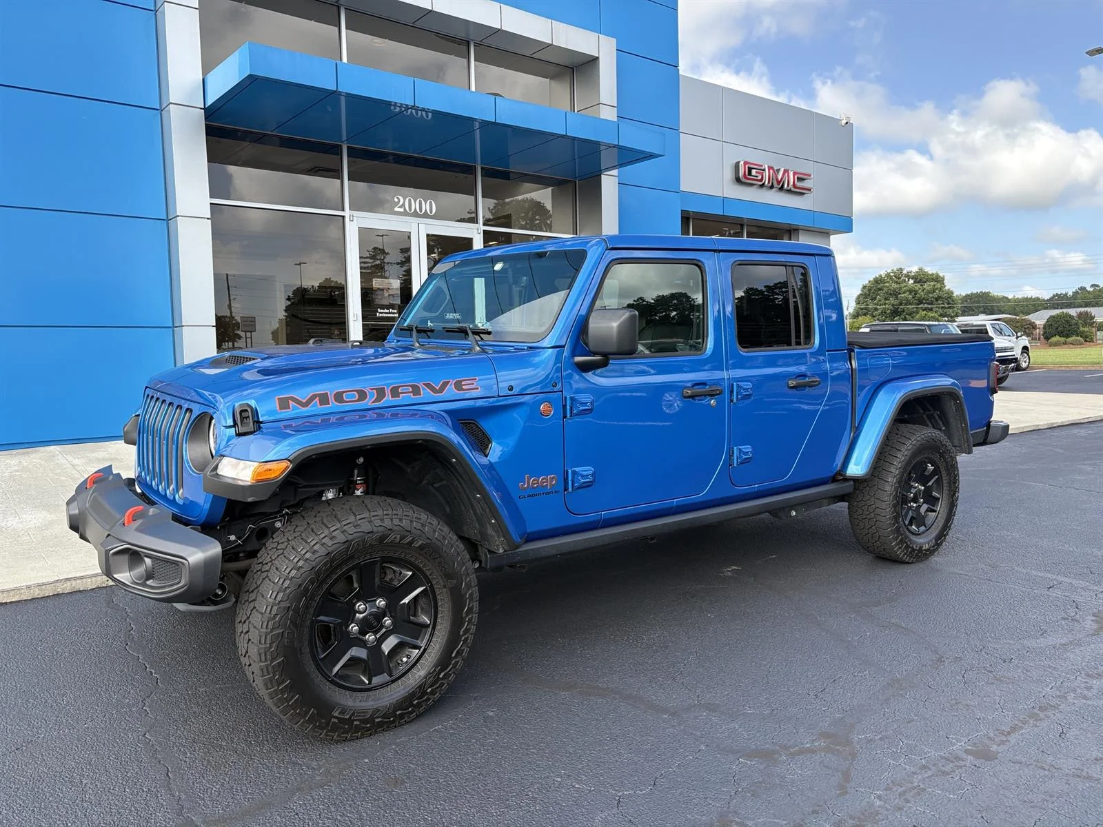 Used 2023 Blue Jeep Mojave 4x4 image 2