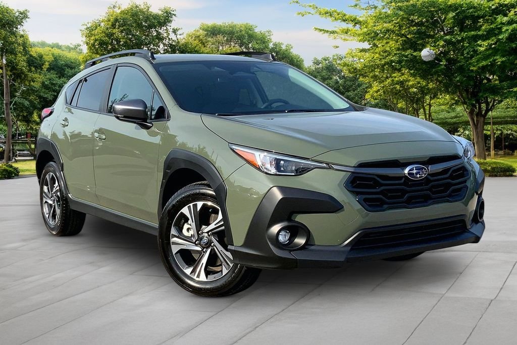 Used 2026 Green Subaru Premium image 3