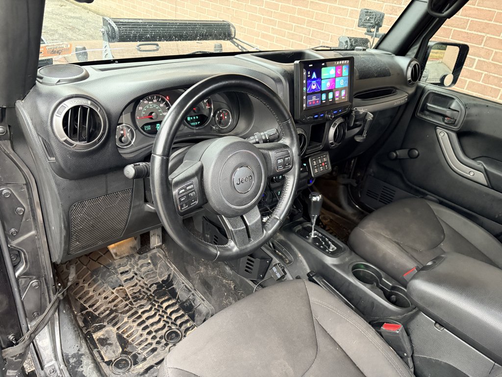 Used 2017 Granite Crystal Metallic Clearcoat Jeep Sport image 12