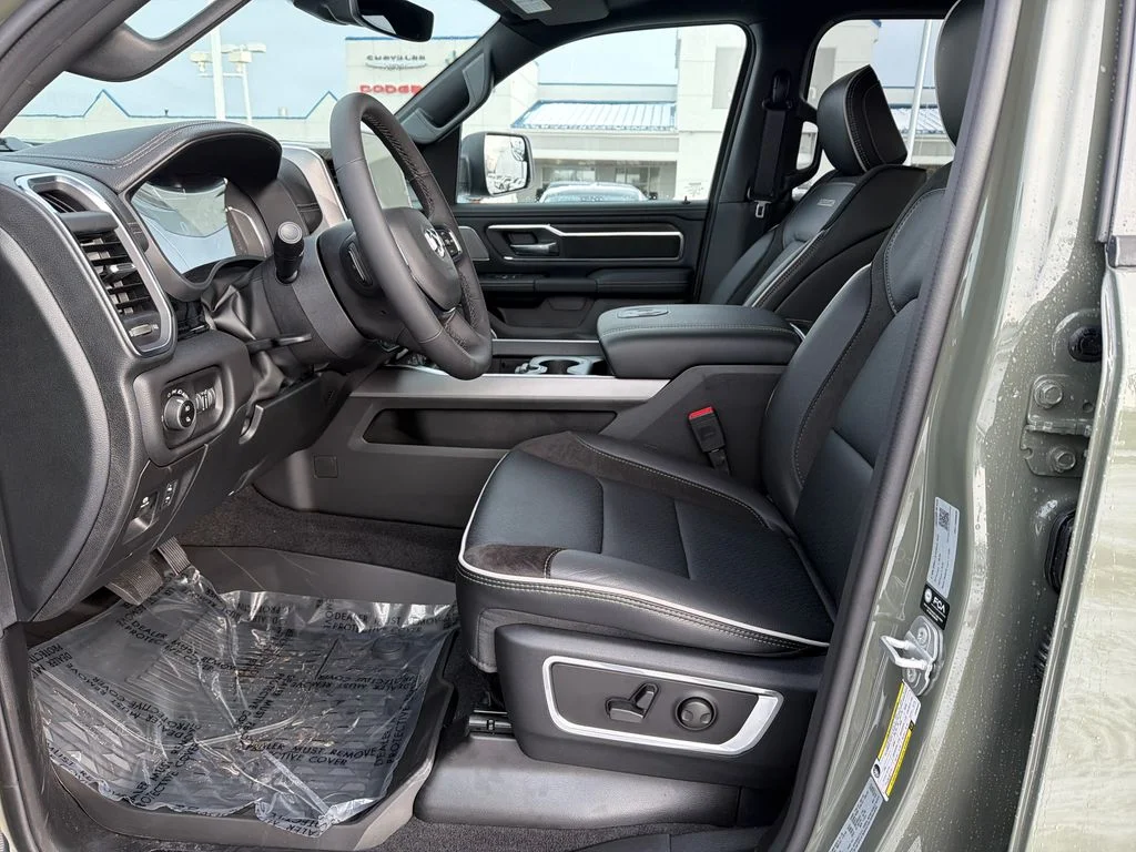 2026 RAM 1500 Laramie - Photo 9