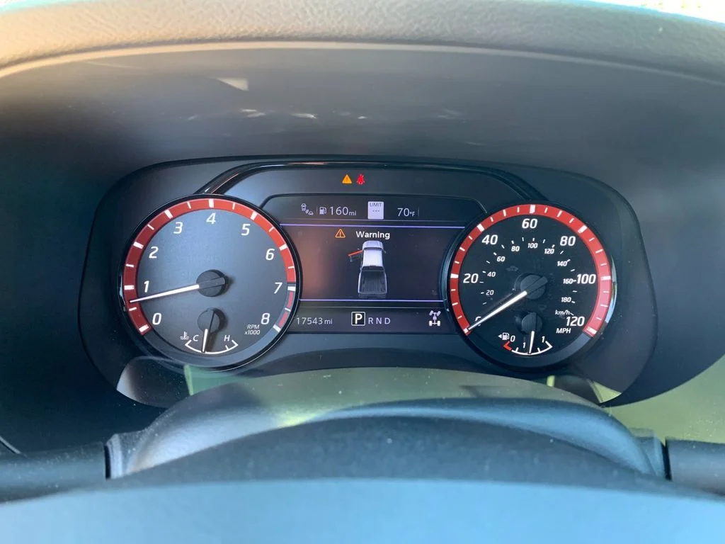 Used 2023  Nissan PRO-4X image 30
