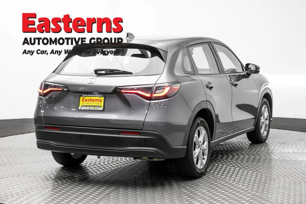 Used 2023 Gray Honda LX image 5