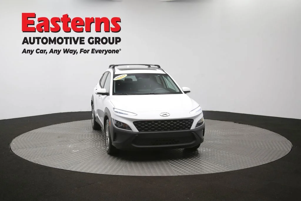 Used 2023 White Hyundai SEL image 54