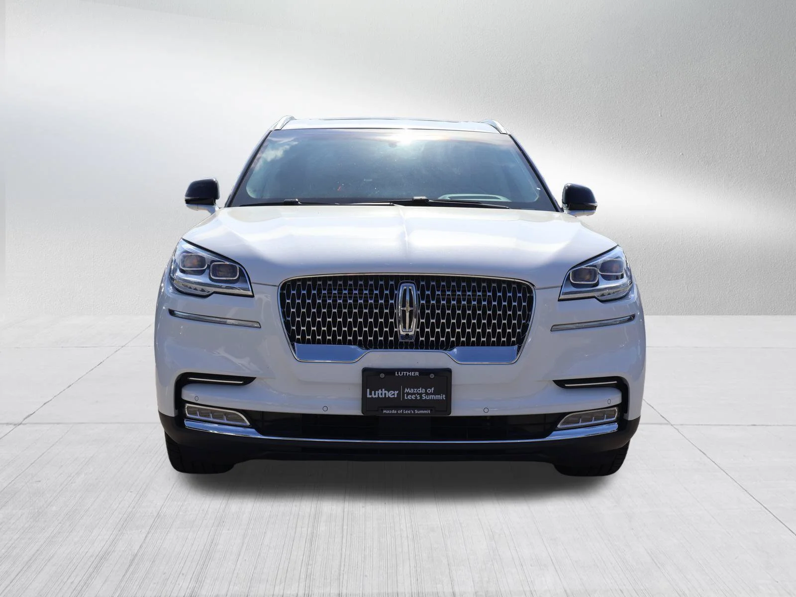 Used 2023 Lincoln Aviator Reserve with VIN 5LM5J7WC5PGL01533 for sale in Kansas City