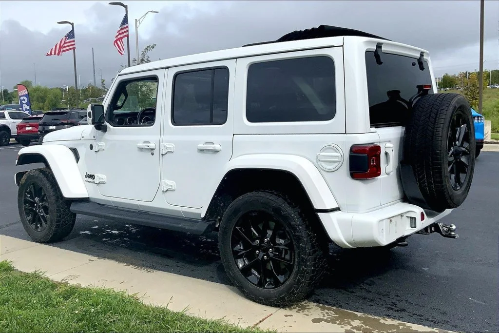 Used 2021 Jeep Wrangler Unlimited High Altitude with VIN 1C4HJXEG6MW614214 for sale in Kansas City