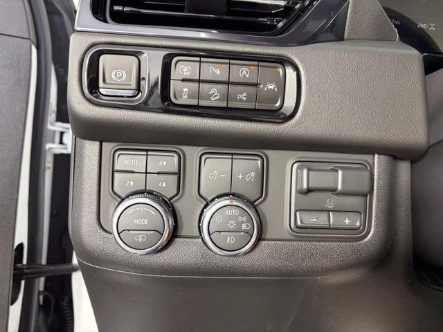 2026 GMC Yukon AT4 - Photo 23