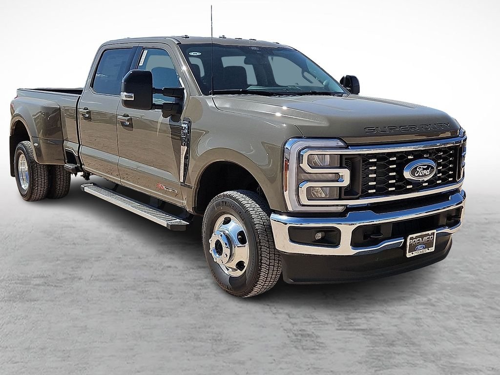 2027 Ford Super Duty F-350 Lariat
