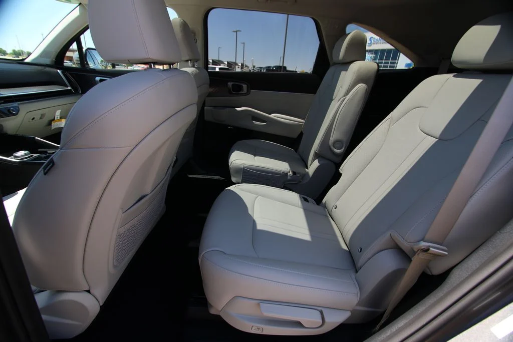 New 2026 Volcanic Sand Kia EX image 7