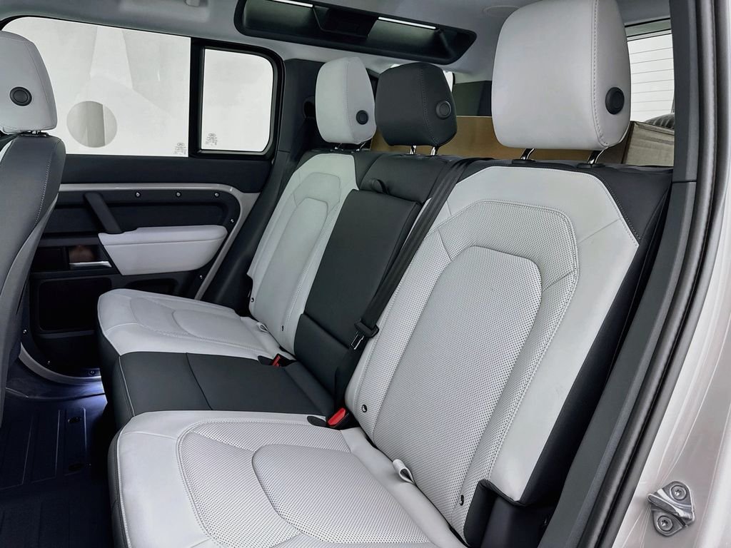 New 2026 Borasco Grey Land Rover X-Dynamic SE image 25