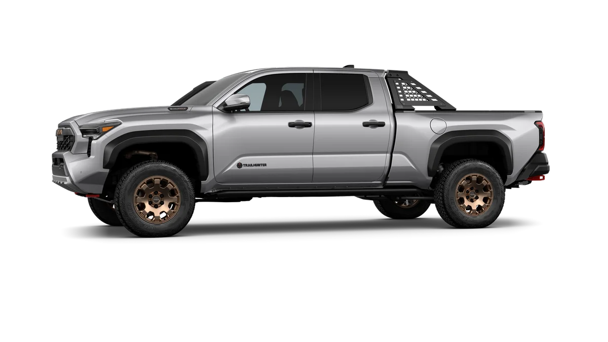 New 2026 Celestial Silver Metallic Toyota Trailhunter image 33