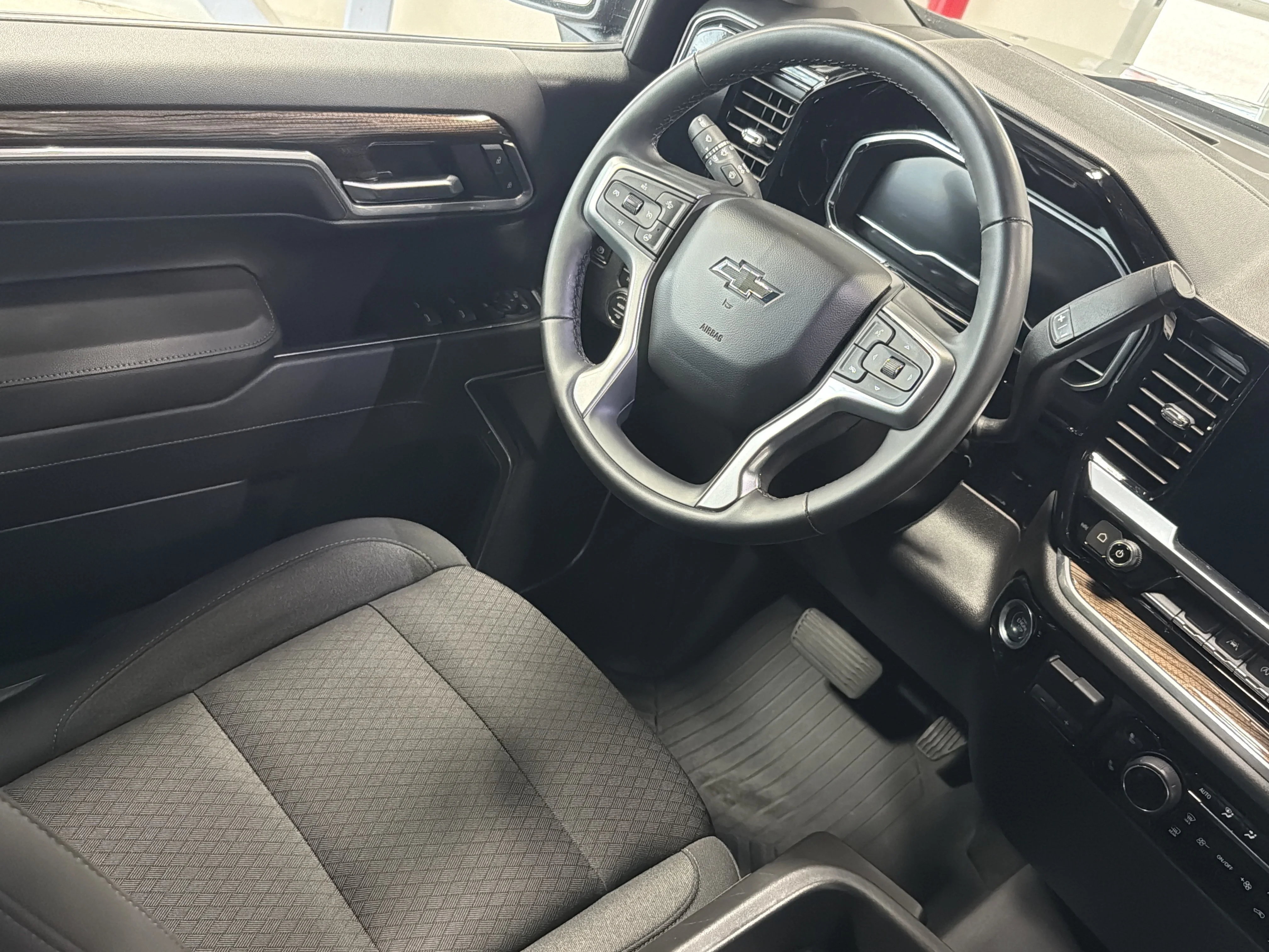 Used 2024 Black Chevrolet RST image 9