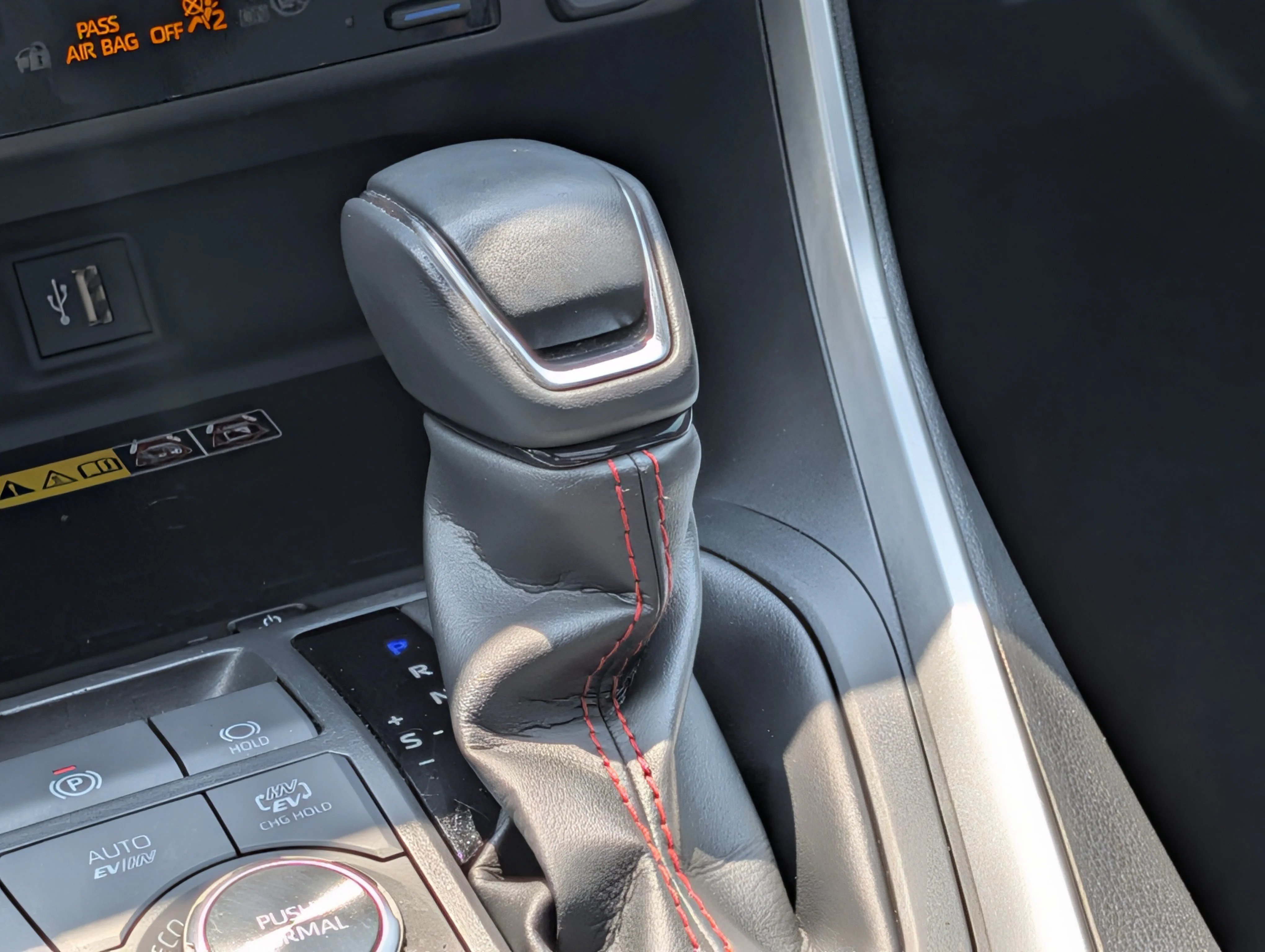 Used 2023 Wind Chill Pearl/Midnight Black Metallic Toyota XSE image 28