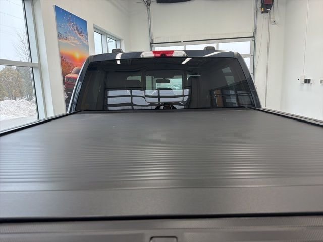 Used 2022 Gray Ford Platinum image 10