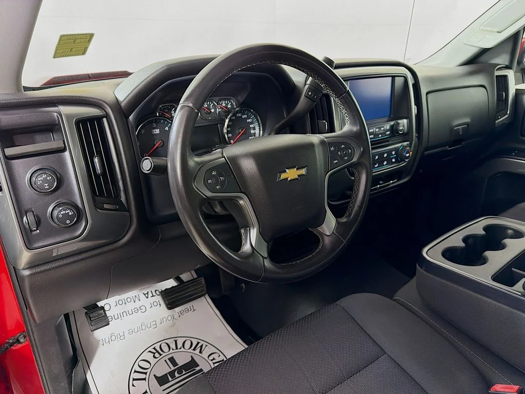 Used 2016 Red Chevrolet LT image 10