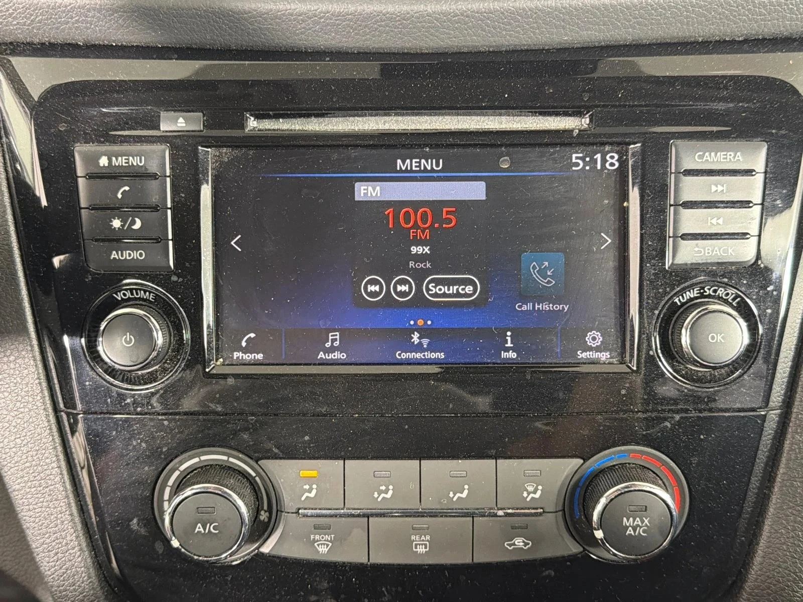 Used 2021 Red Nissan S image 28
