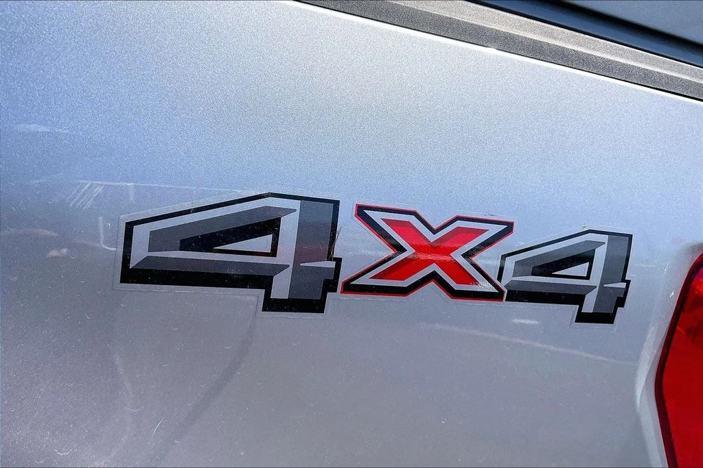Used 2022 Silver Ford XLT image 31