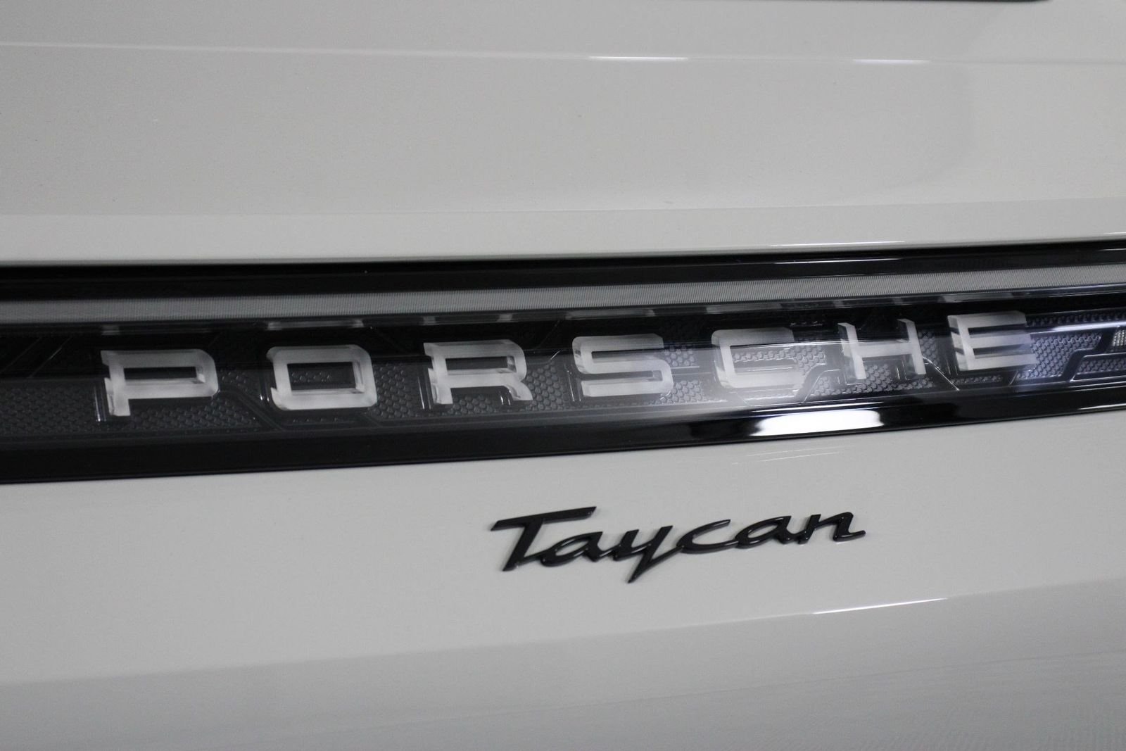 New 2026 Chalk Porsche  image 22