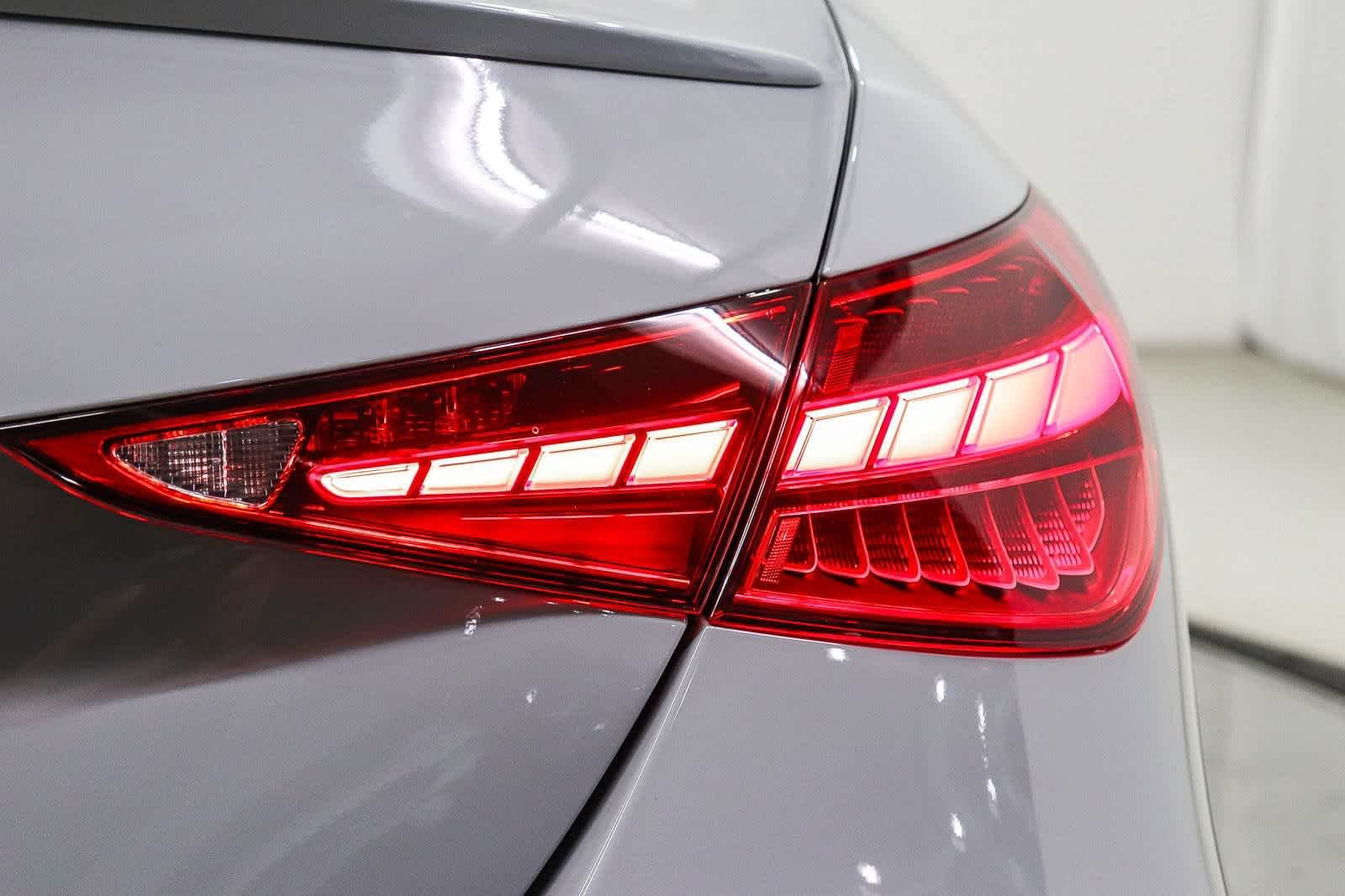 New 2026 MANUFAKTUR Alpine Grey Mercedes-Benz C 300 image 11