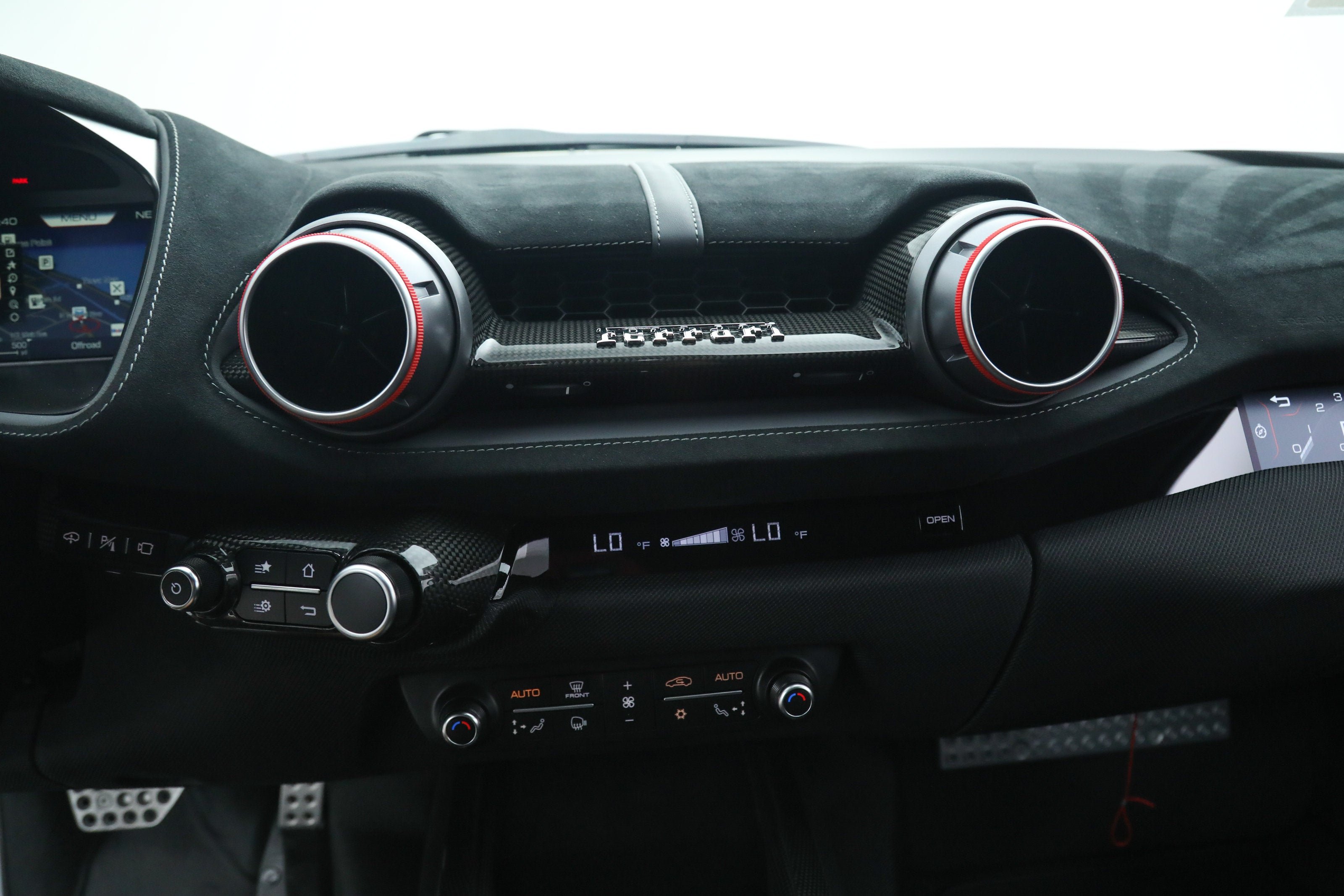 Used 2022 Nero Ferrari  image 33