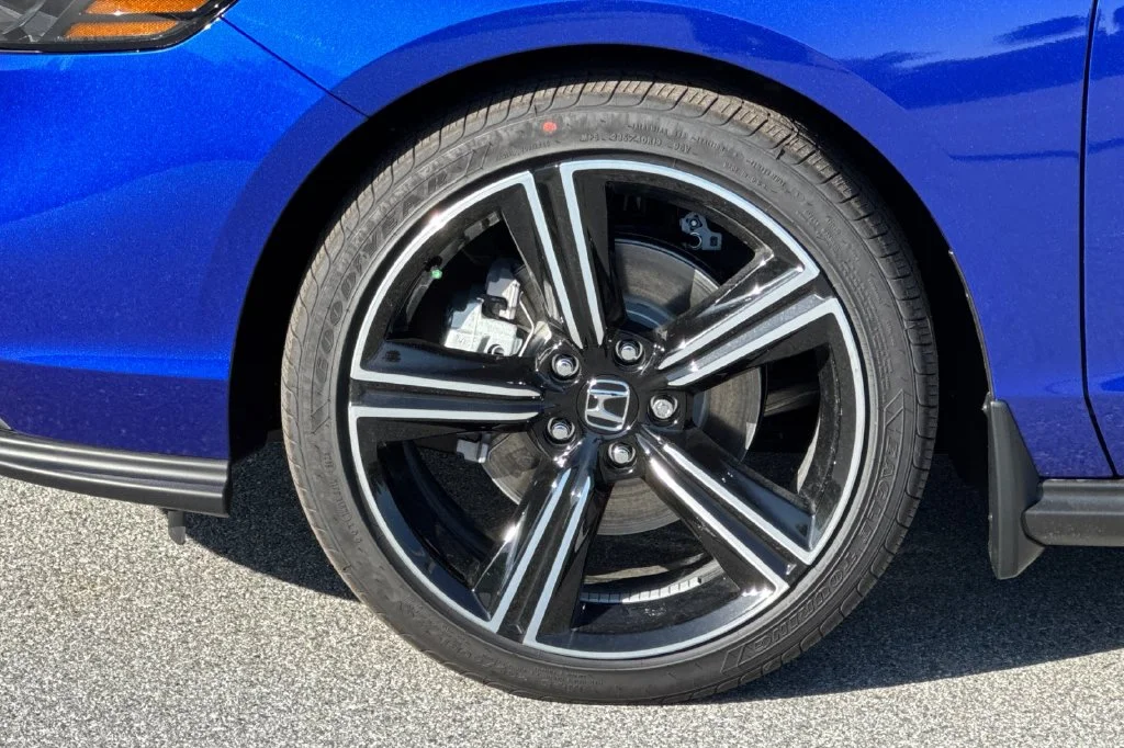 New 2026 Still Night Pearl Honda Sport image 31