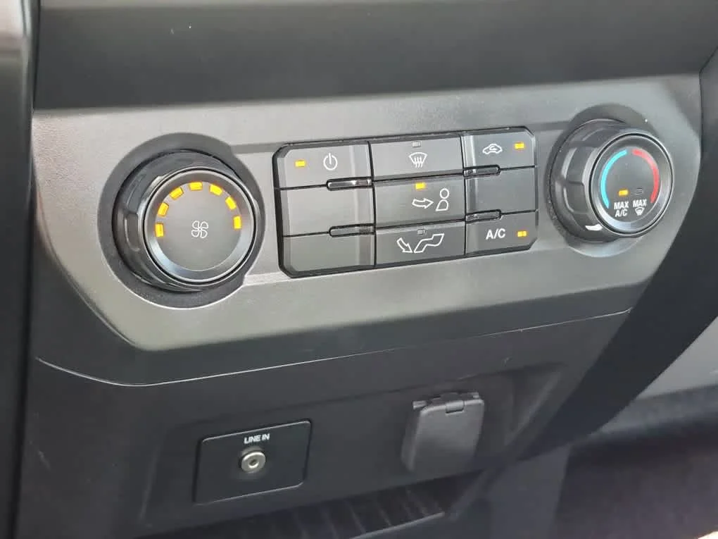 Used 2019 Oxford White Ford XL image 14