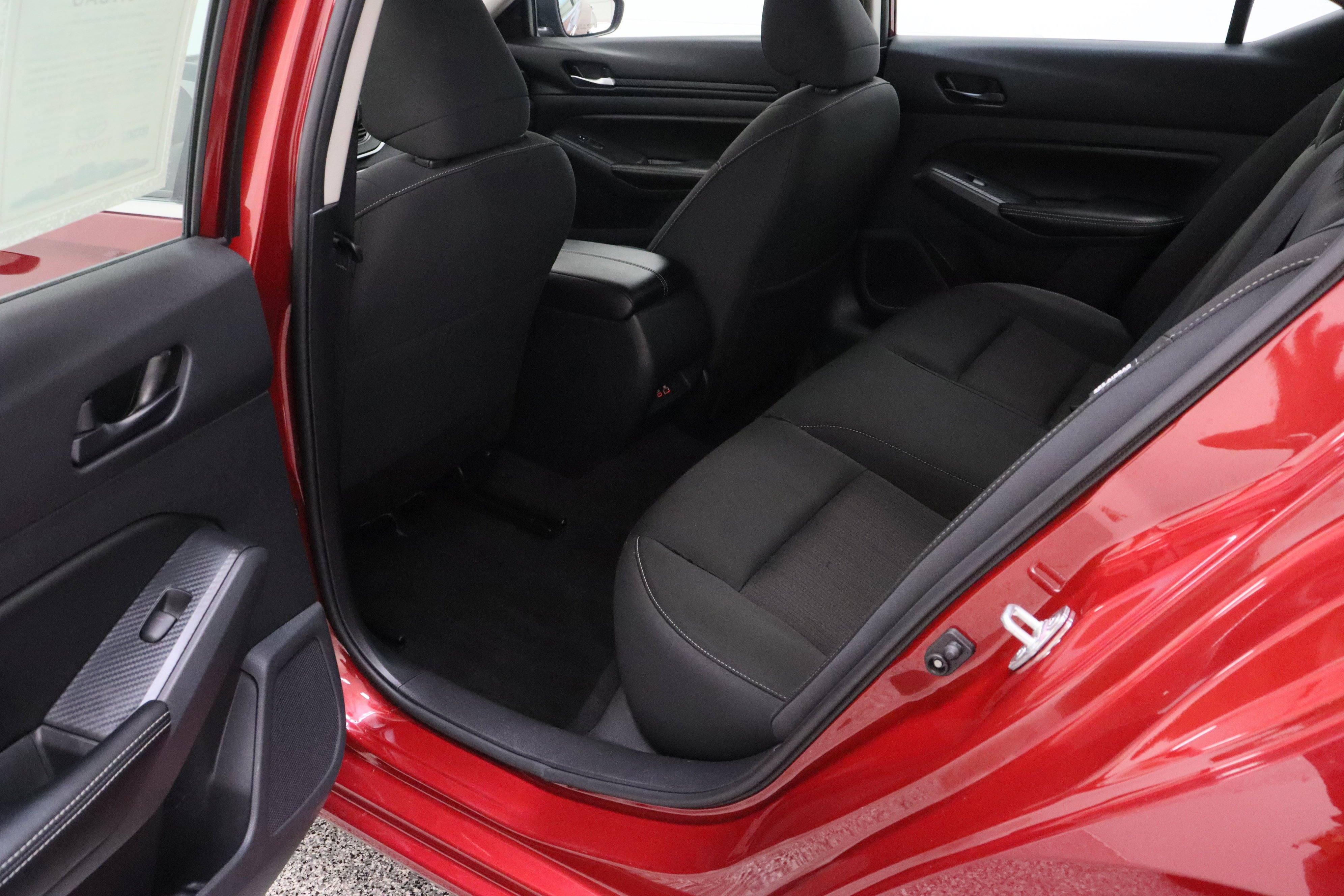 2025 Nissan Altima SV - Photo 27
