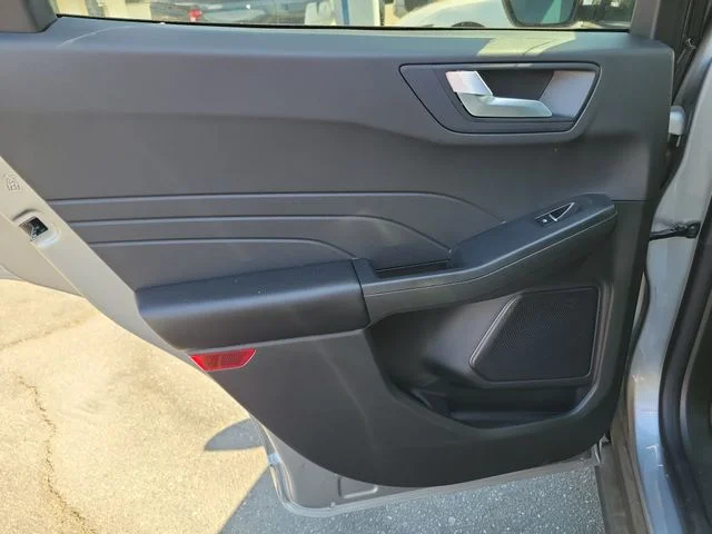 2024 Ford Escape ST-Line - Photo 12