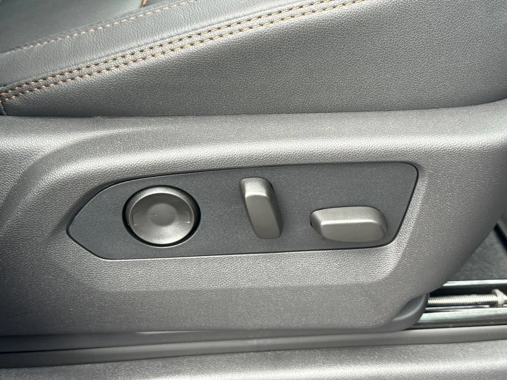 2026 GMC Sierra 1500 AT4 - Photo 40