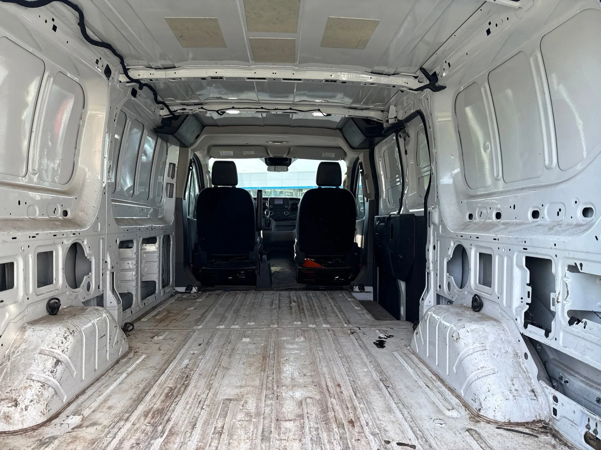 Used 2020 White Ford T250 image 14