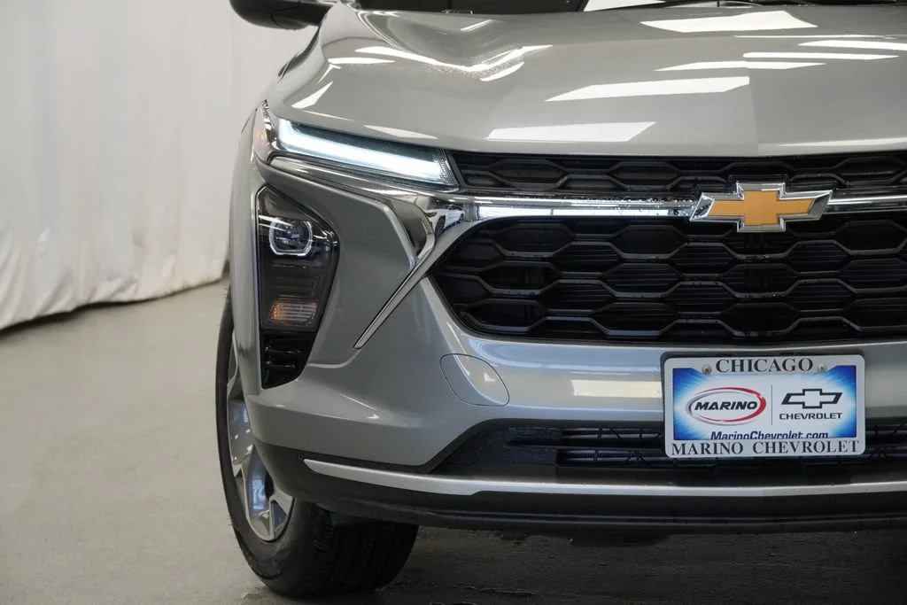 New 2026 Sterling Gray Metallic Chevrolet LT image 31