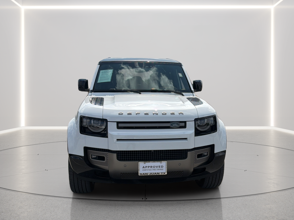 Used 2024 Fuji White Land Rover X-Dynamic SE image 11