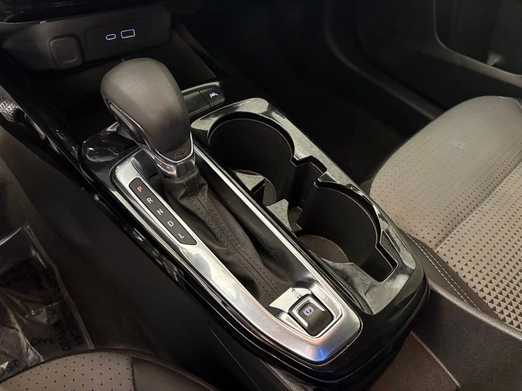 Used 2025 Gray Chevrolet LT image 29
