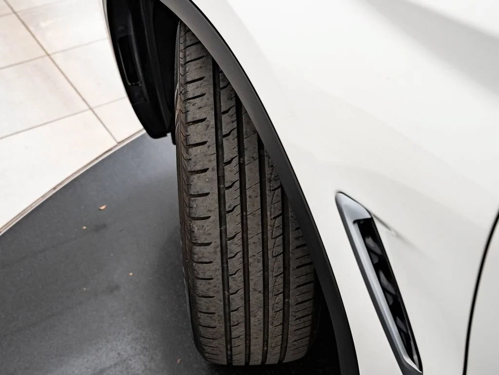 Used 2019 Alpine White BMW xDrive30i image 48