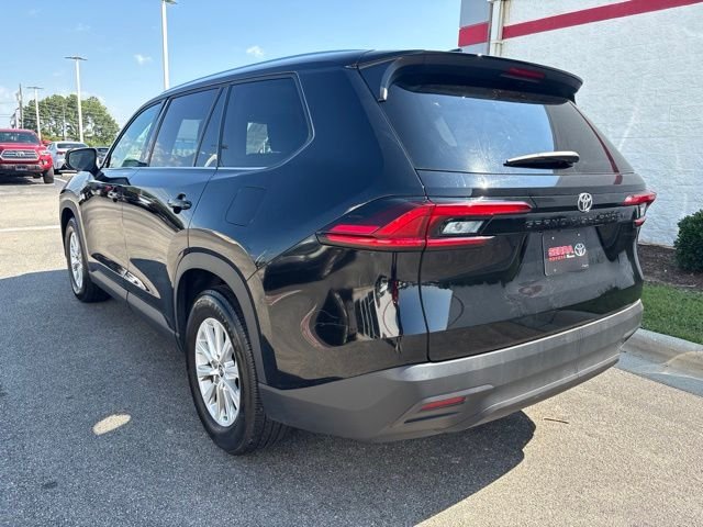 Used 2025 Black Toyota XLE image 11