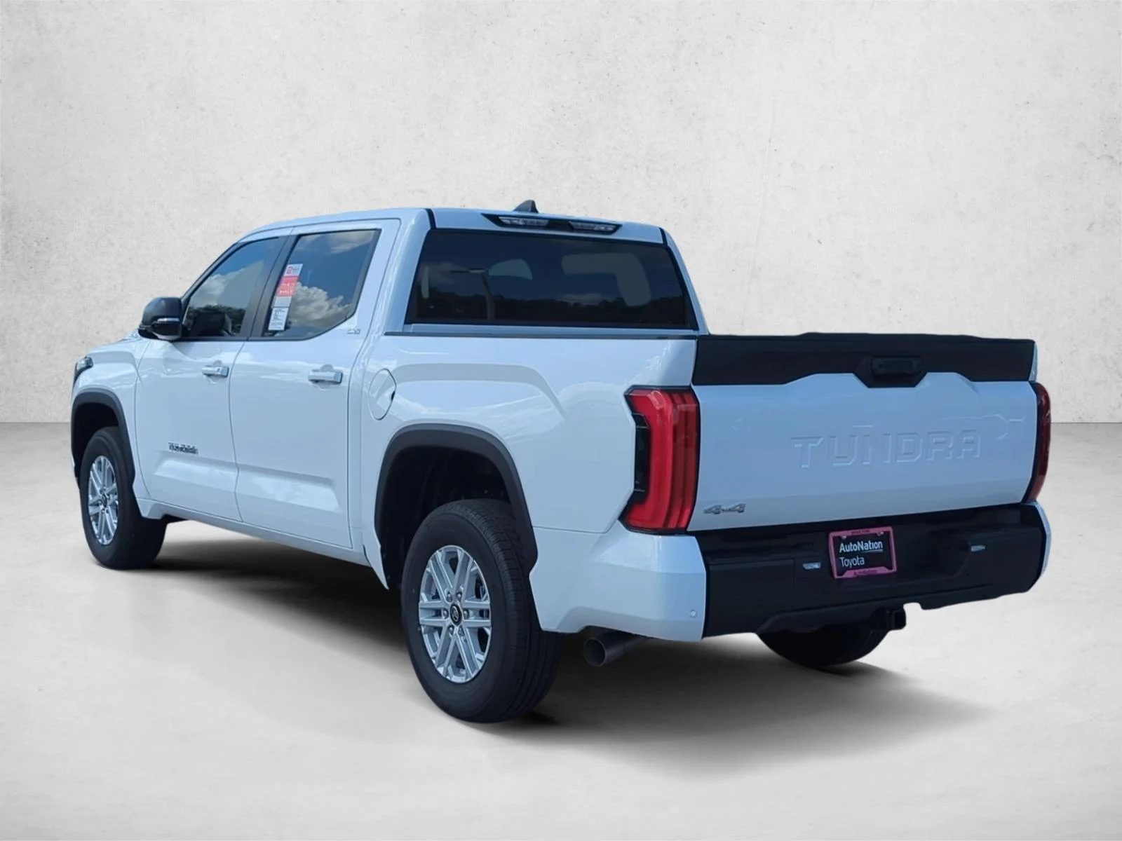 Used 2026 Ice Cap Toyota SR5 image 7