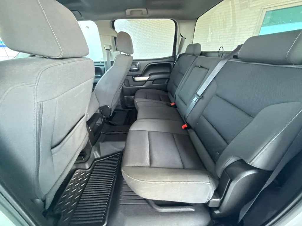 Used 2017 SUMMIT WHITE Chevrolet LT image 43