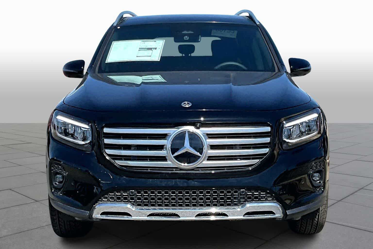 New 2026 Night Black Mercedes-Benz GLB 250 image 3