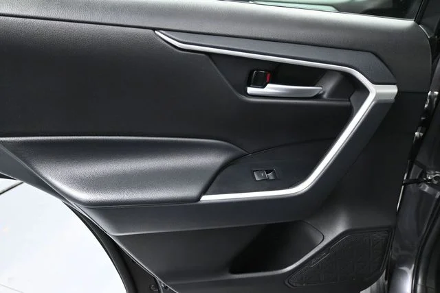 Used 2025 Gray Toyota XLE image 9