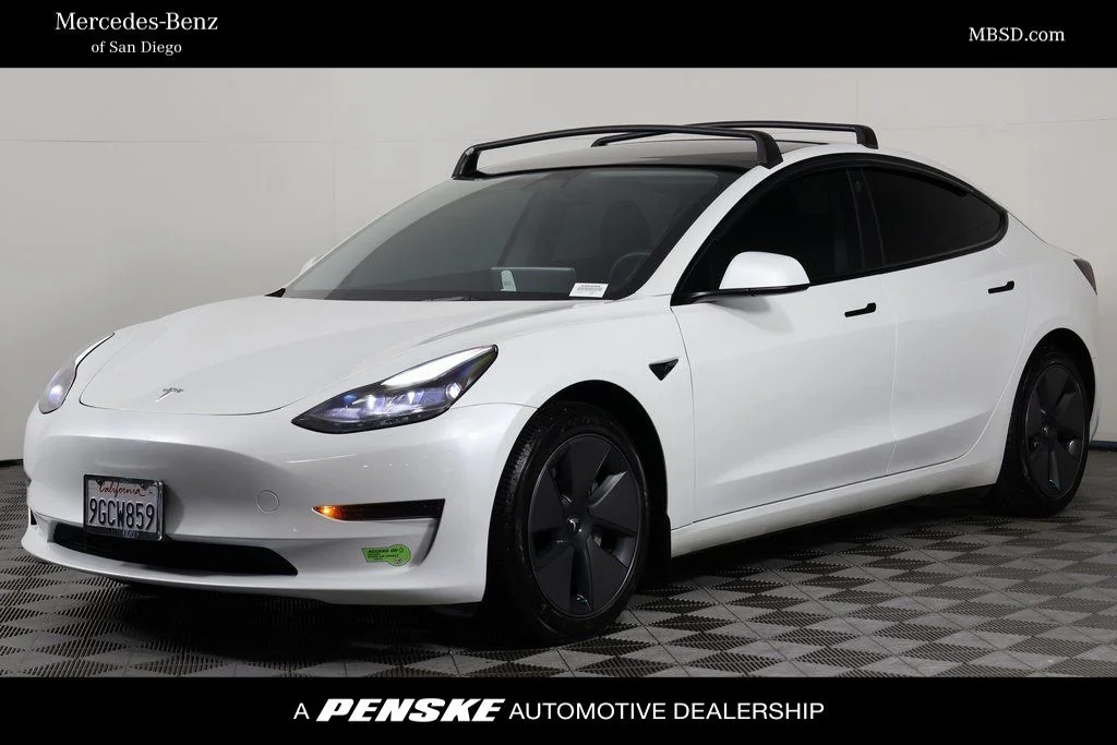 2023 Tesla Model 3 -'s photo