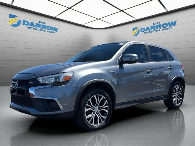Used 2018 Gray Mitsubishi  image 1