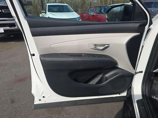 New 2026 White Hyundai SEL AWD image 13