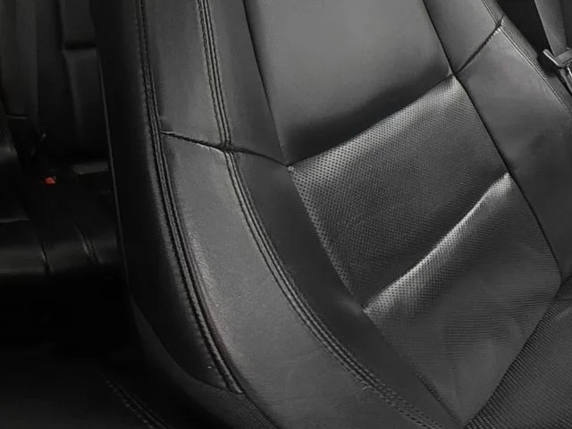 Used 2019 White Jeep Limited image 36