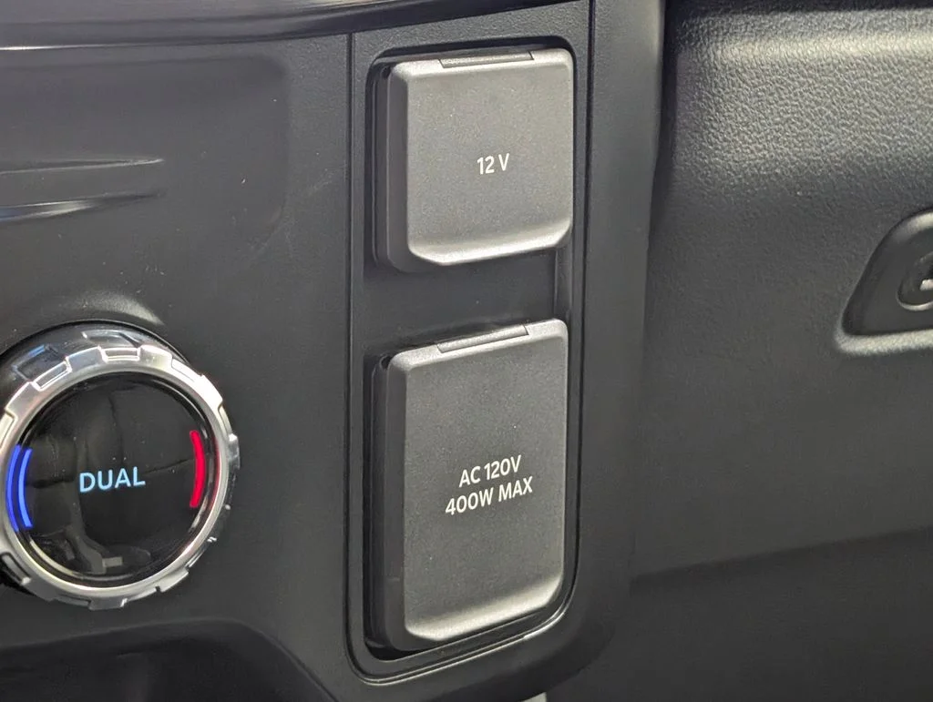 New 2026 Agate Black Metallic Ford F-250® Lariat® image 9