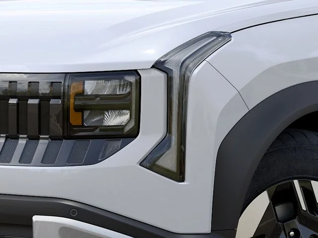 New 2027 White Kia LX image 11